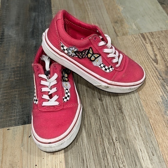 Kids Red checkered vans - Picture 1 of 3